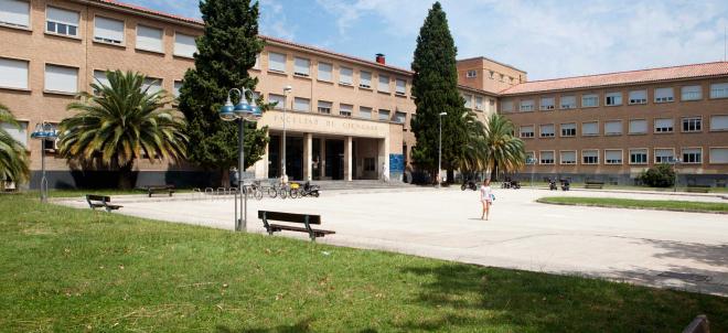 Centro Universidad de Zaragoza Escuela de Ingeniería y