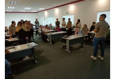 Taller práctico de herramientas Lean en empresa automotriz — Instituto Superant® formando equipos de mejora continua.